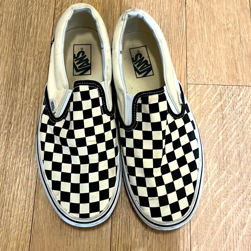 VANS CHECKERBOARD CLASSIC SLIP-ON WIDE SHOE, WHITE AND BLACK , NO BOX
